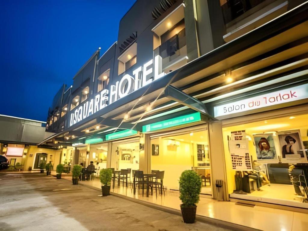 L Square Hotel Tarlac City Bagian luar foto