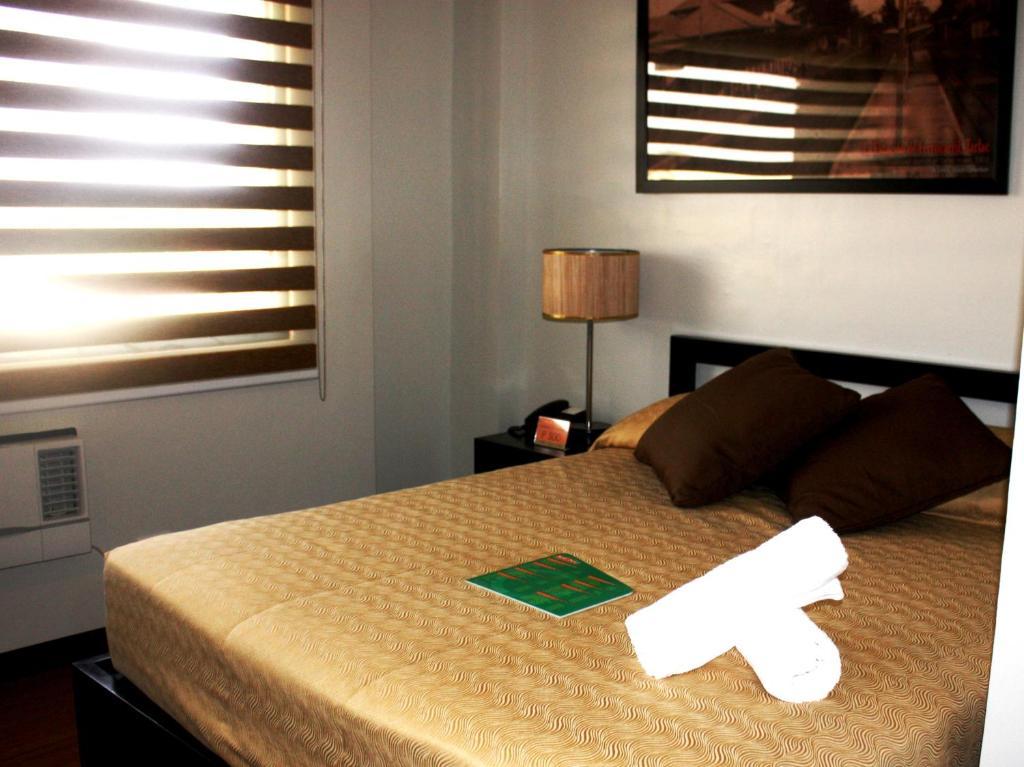 L Square Hotel Tarlac City Ruang foto