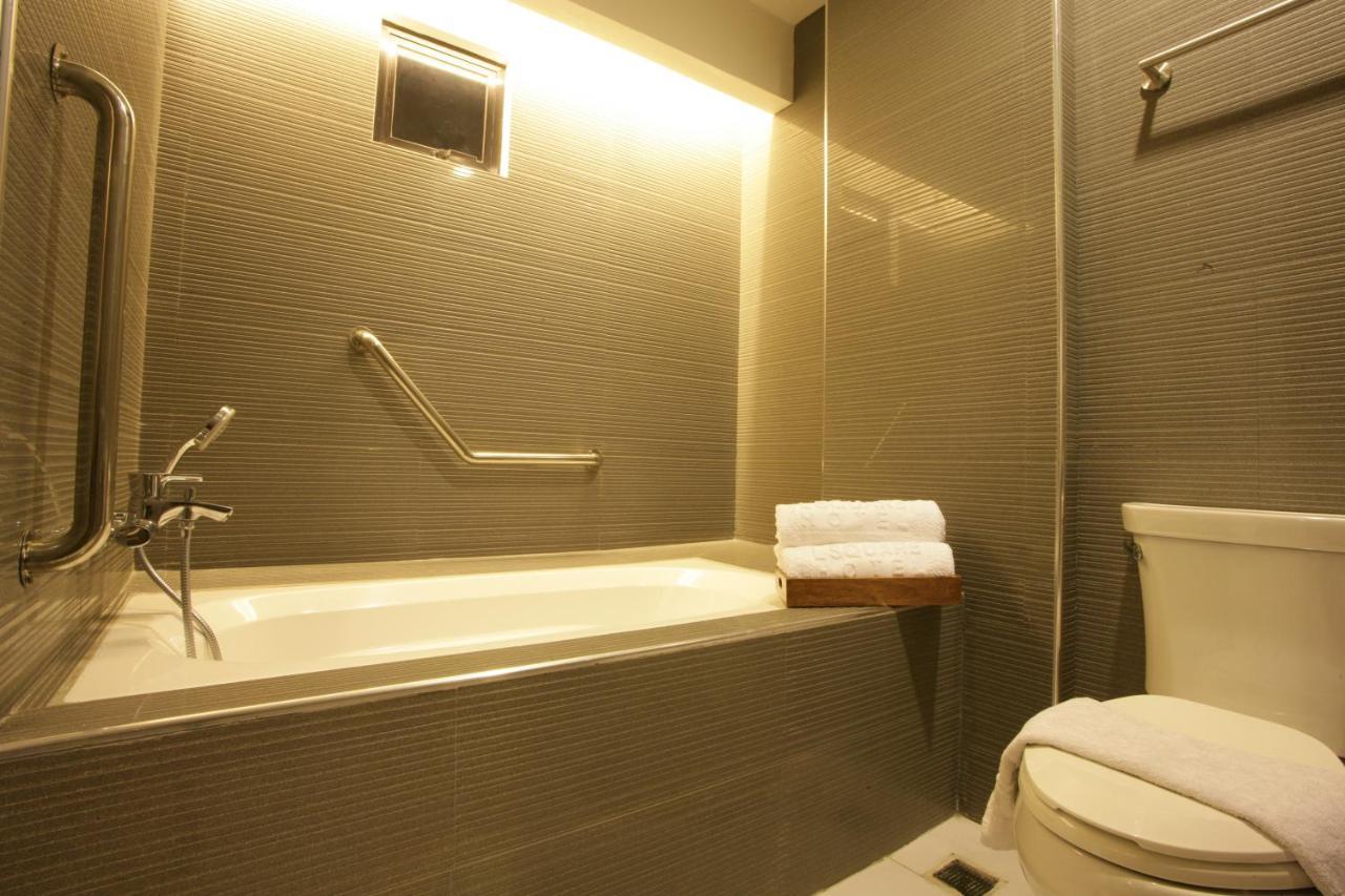L Square Hotel Tarlac City Bagian luar foto