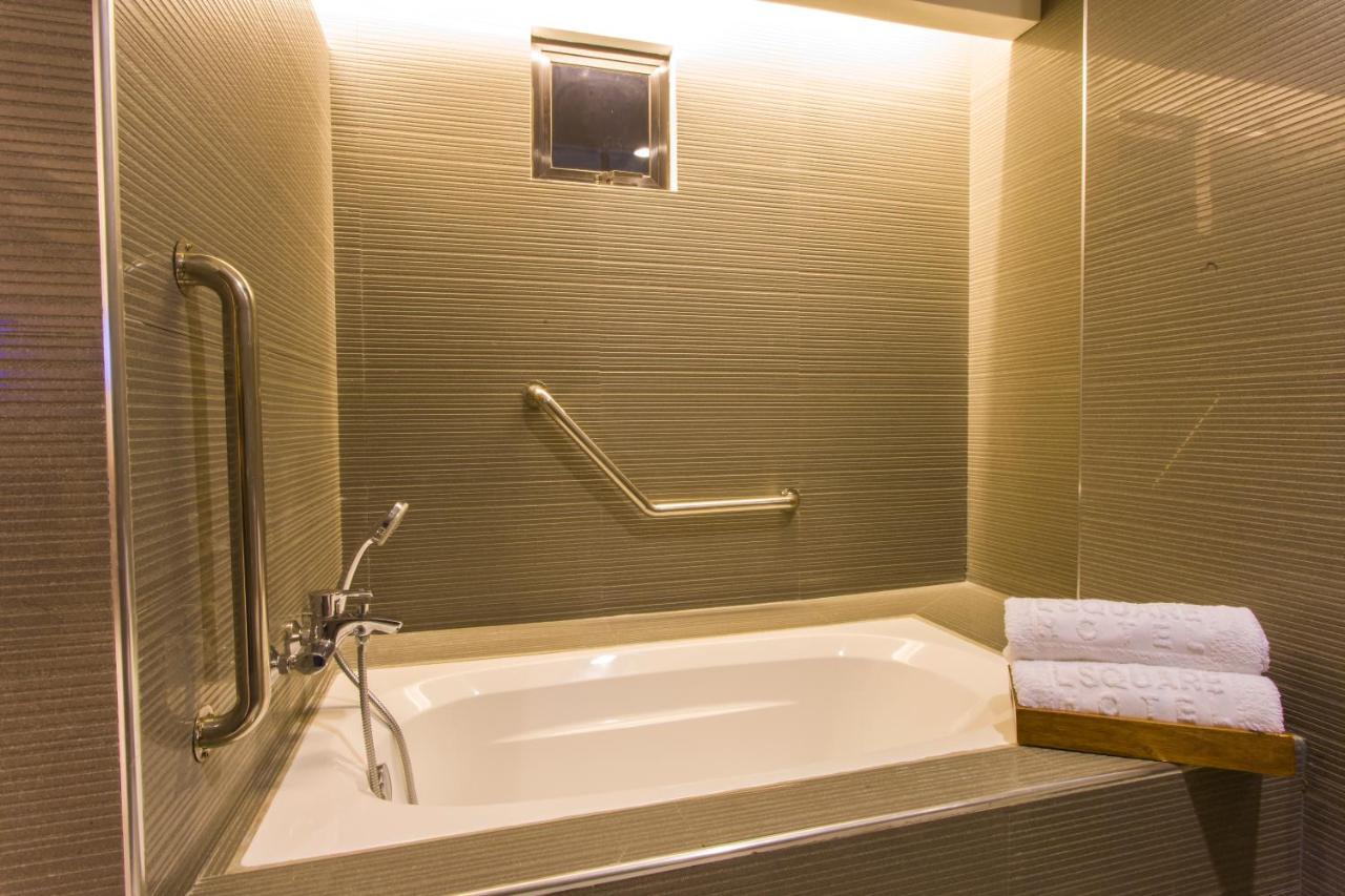 L Square Hotel Tarlac City Bagian luar foto