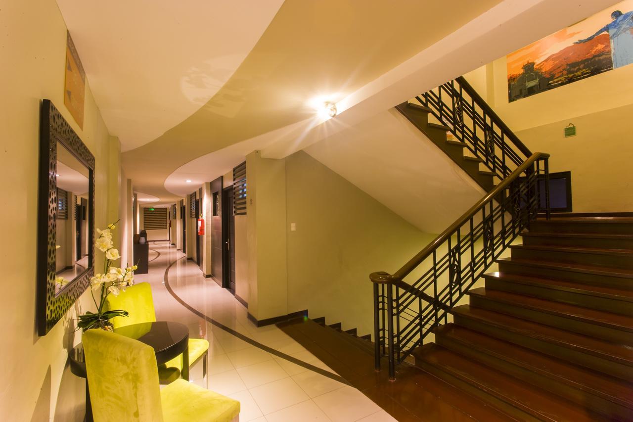 L Square Hotel Tarlac City Bagian luar foto